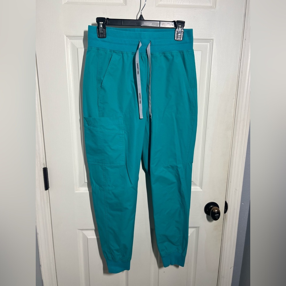 Carhartt Modern Fit Scrub Set